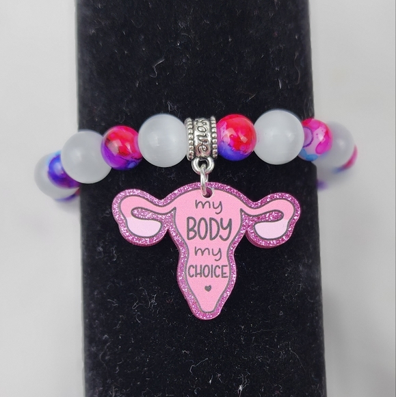 Pro-choice catseye stretch bracelet - Picture 6 of 13